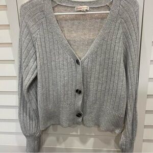 Chic Gray Ribbed Cardigan
